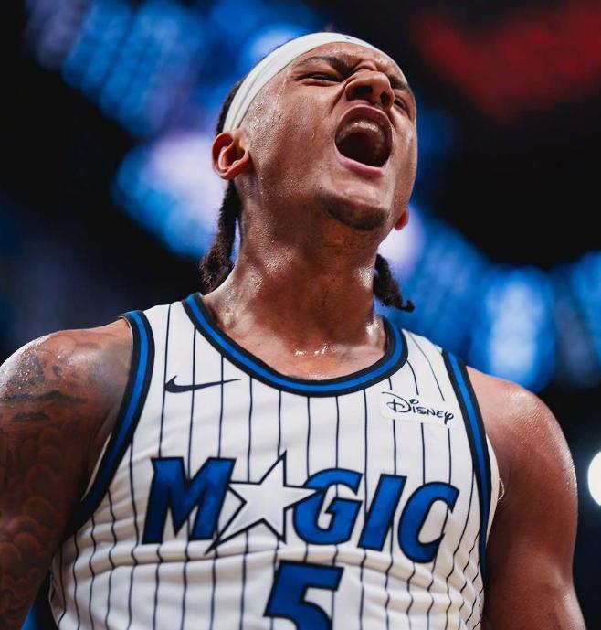 开云官方-班凯罗27+8+7力压83分先生，贝恩21分，魔术横扫热火豪取七连胜